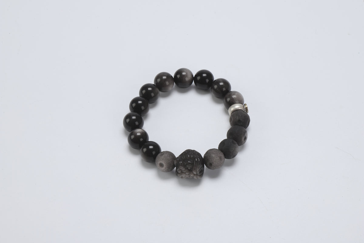 Handcrafted Black Agate Beaded Bracelet with Unique Carved Buddha Head Design – Elegant & Stylish