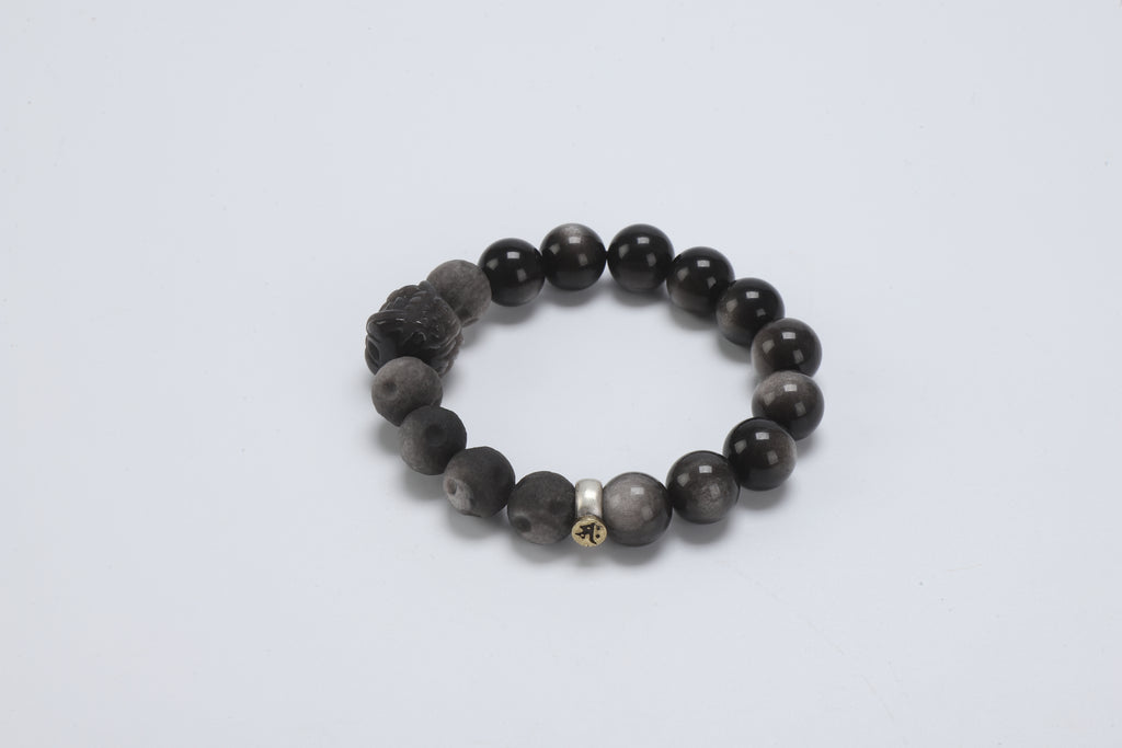 Handcrafted Black Agate Beaded Bracelet with Unique Carved Buddha Head Design – Elegant & Stylish