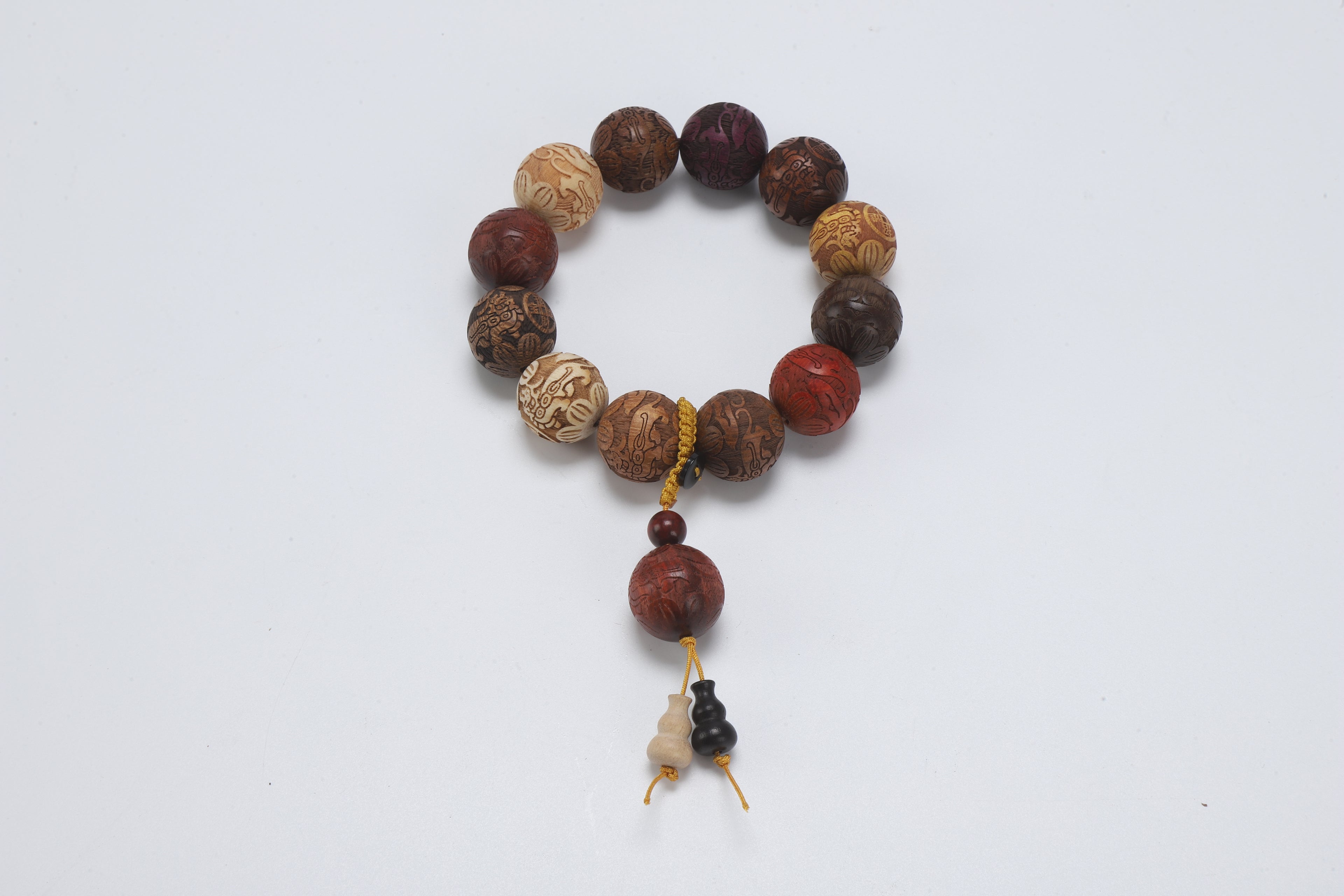 Handcrafted Engraved Wooden Beaded Bracelet with Traditional Gourd Charm – Unique Chinese Style